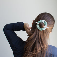 Load image into Gallery viewer, Leaf Hair Pin